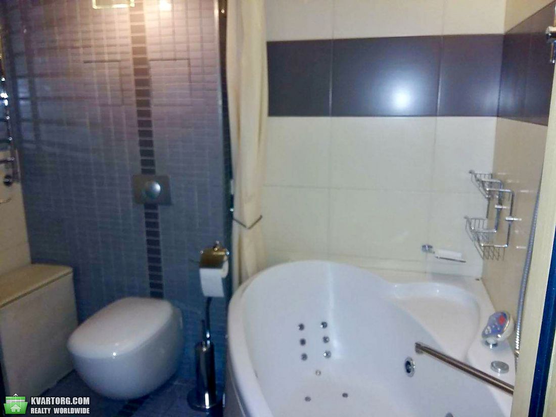 Rent out 3-room apartment. Киев, Лобановского — photo 8