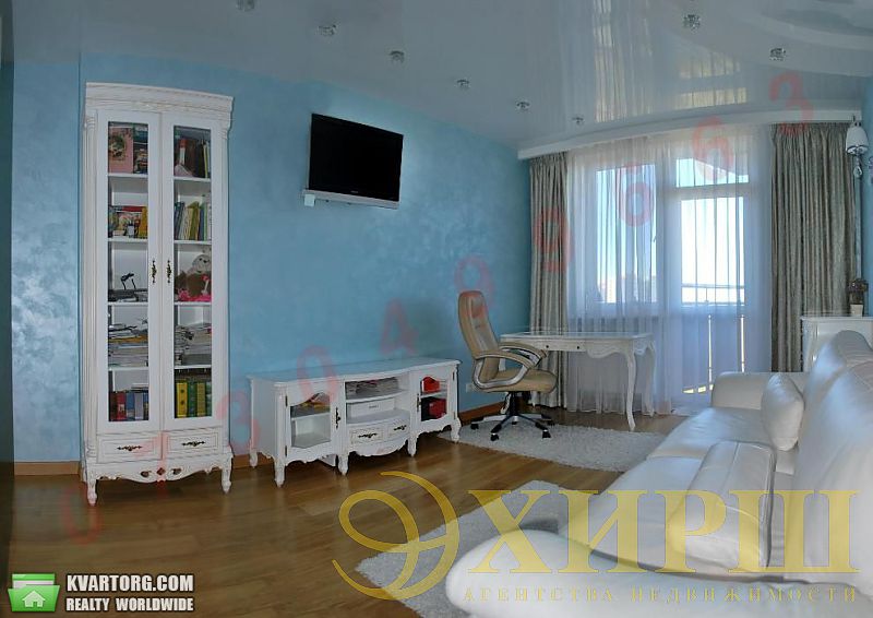 Sell 3-room apartment. Киев,  Ломоносова — photo 8