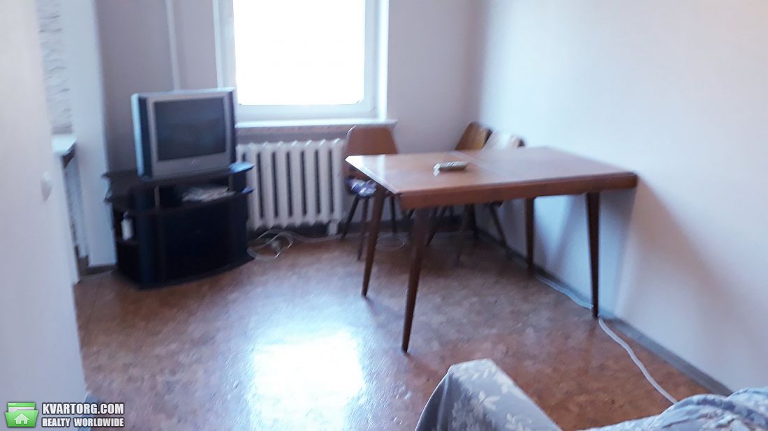 Rent out 3-room apartment. Киев,  Волкова — photo 3