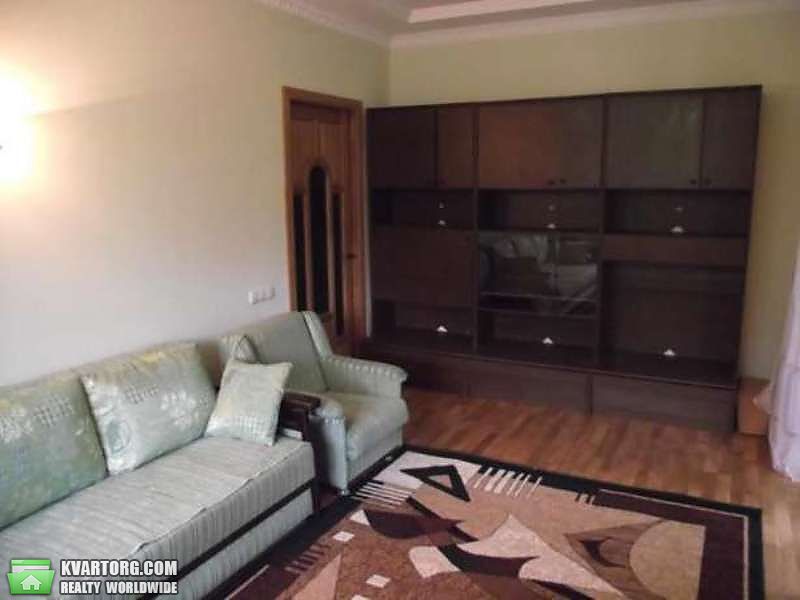 Rent out 2-room apartment. Киев,  Орлика — photo 3