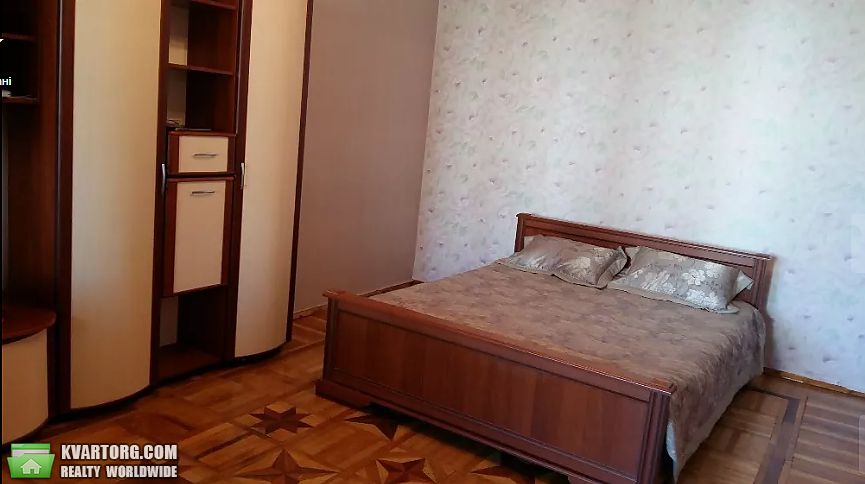 Rent out 3-room apartment. Киев,  Приречная — photo 3