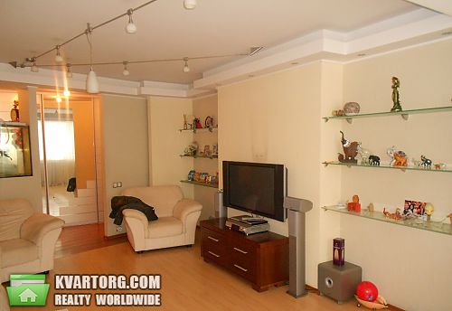Rent out 3-room apartment. Днепропетровск, Рабочая — photo 1