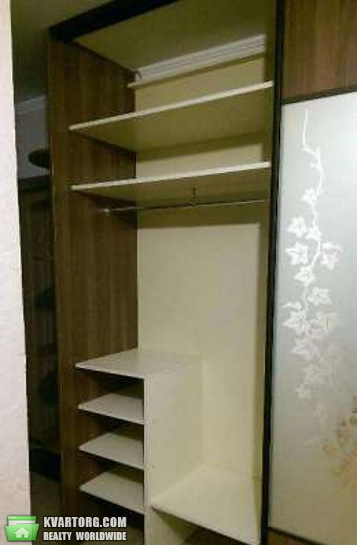 Sell 3-room apartment. Киев,  Метростроевская — photo 4