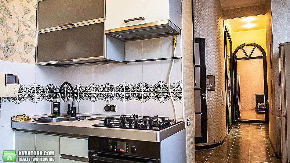 Rent out 2-room apartment. Киев,  Большая Васильковская — photo 8