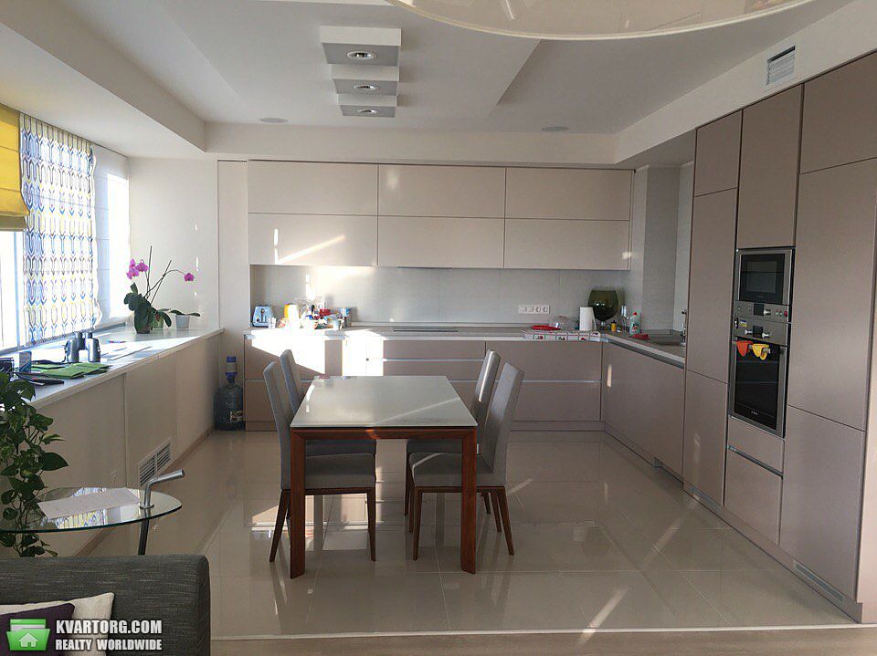 Rent out 3-room apartment. Днепропетровск, жк Башни — photo 1