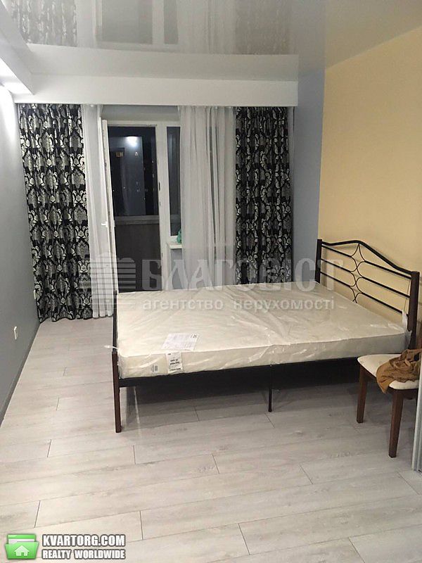 Rent out 2-room apartment. Киев,  Оболонский пр — photo 4
