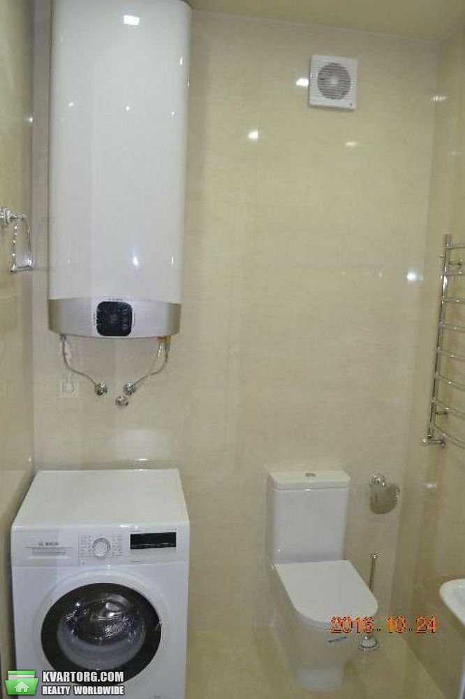Rent out 2-room apartment. Киев,  Глубочицкая — photo 8