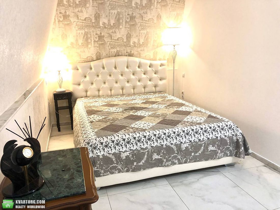 Rent out 3-room apartment. Днепропетровск, Соборная площадь — photo 7