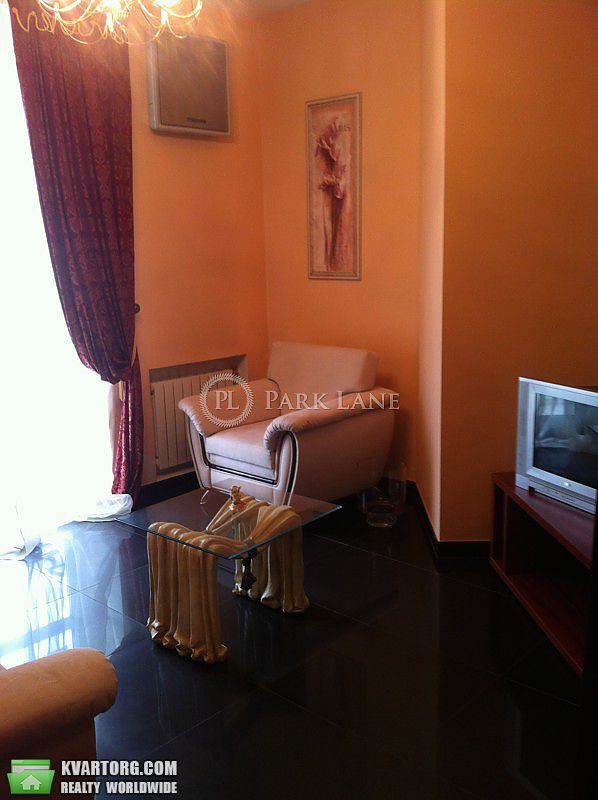 Rent out 3-room apartment. Киев,  Барбюса — photo 2