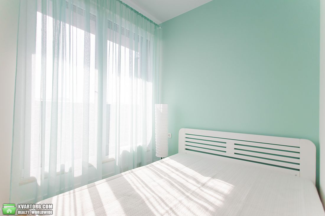 Rent out 1-room apartment. Киев,  Московский пр — photo 4