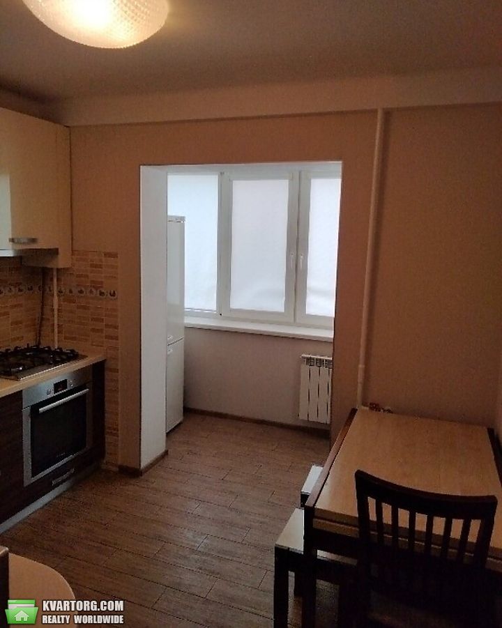 Rent out 2-room apartment. Киев, Коновальца Евгения — photo 3