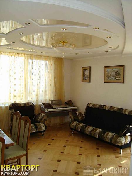 Sell 2-room apartment. Киев,  40-летия Октября просп — photo 2
