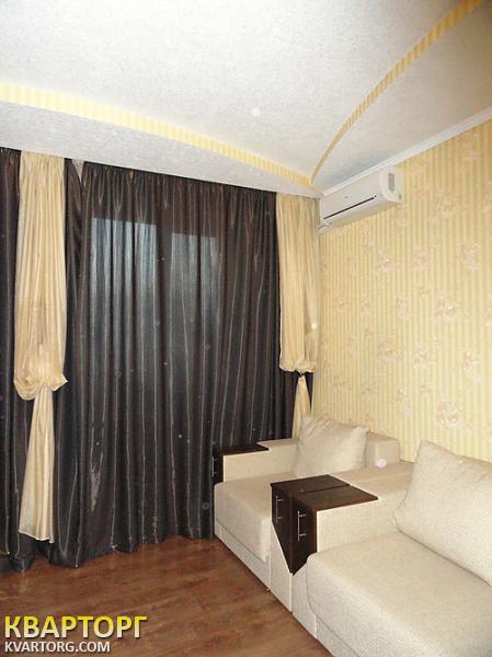 Sell 2-room apartment. Киев,  Фрунзе — photo 4