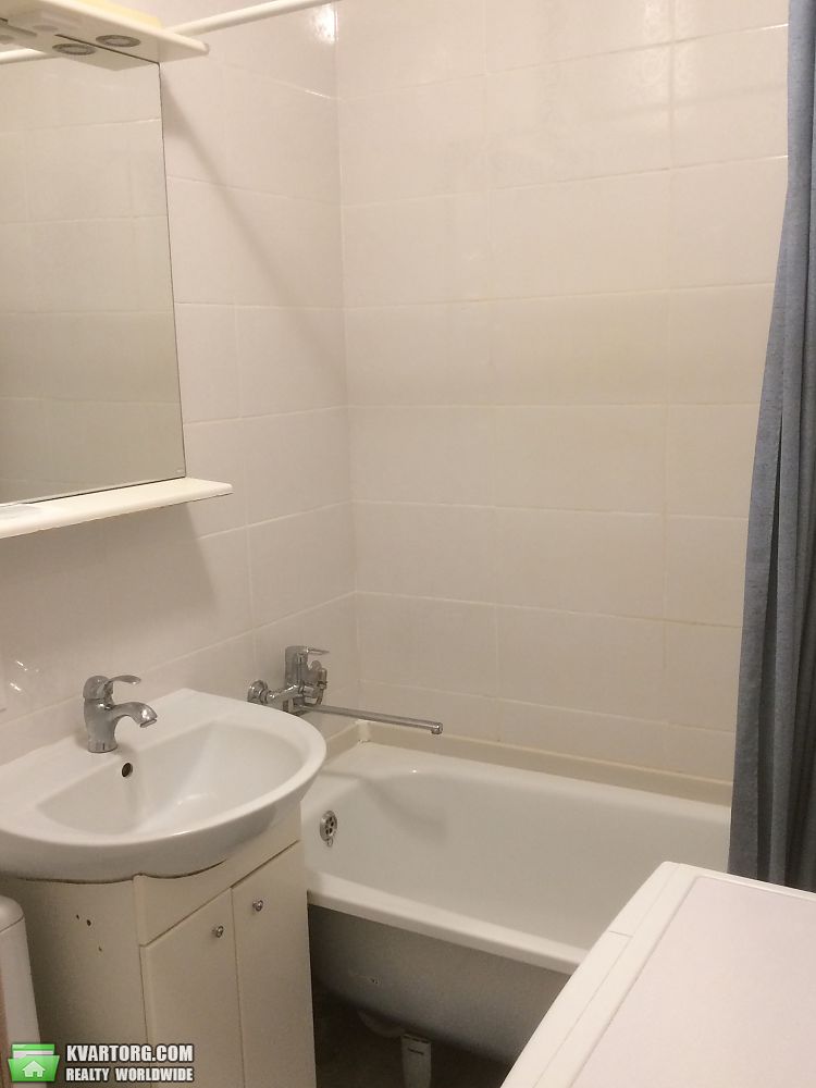 Rent out 2-room apartment. Киев,  Вавиловых — photo 9