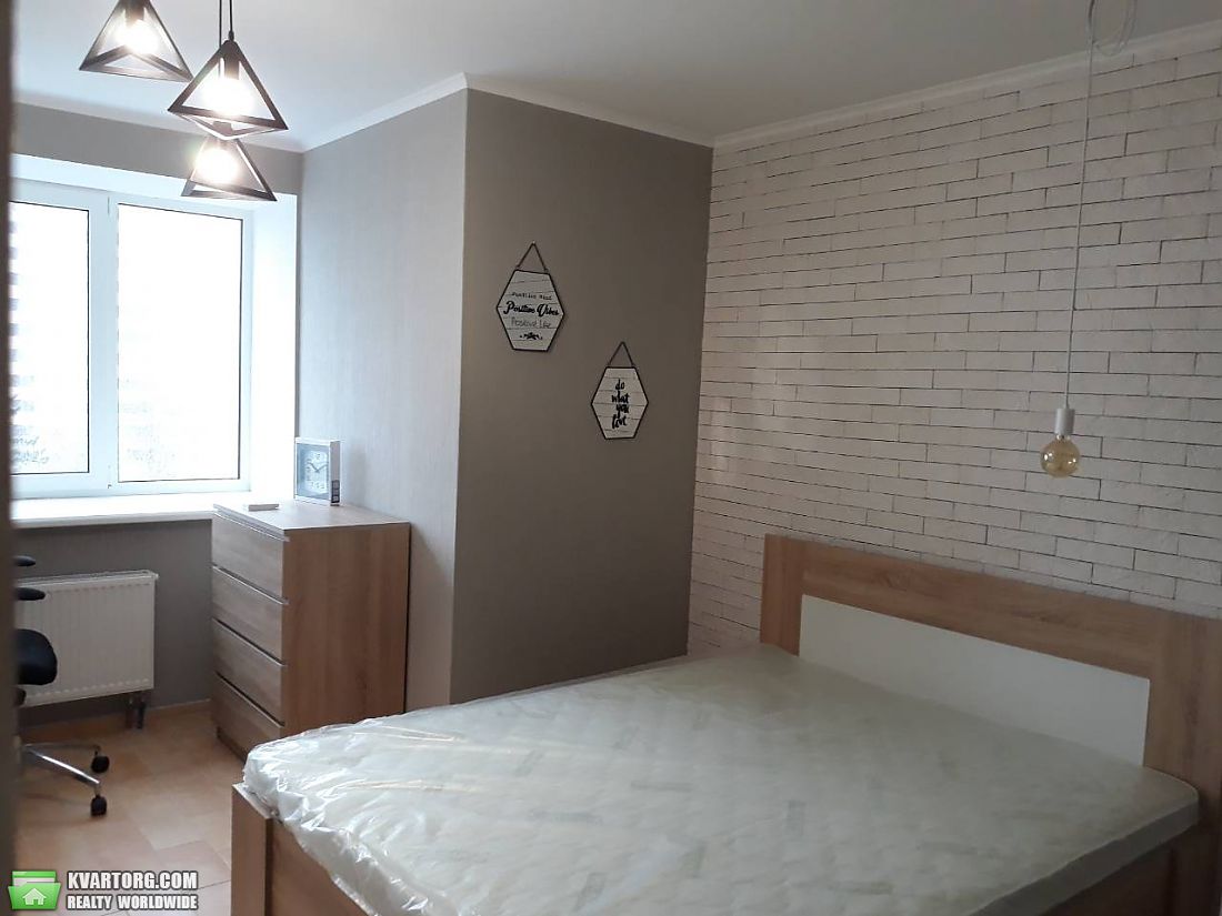Rent out 1-room apartment. Киев,  Скрипника — photo 3