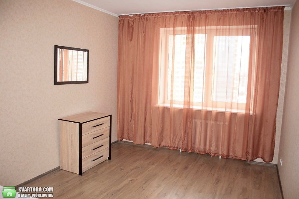 Rent out 2-room apartment. Киев,  Княжий Затон — photo 4