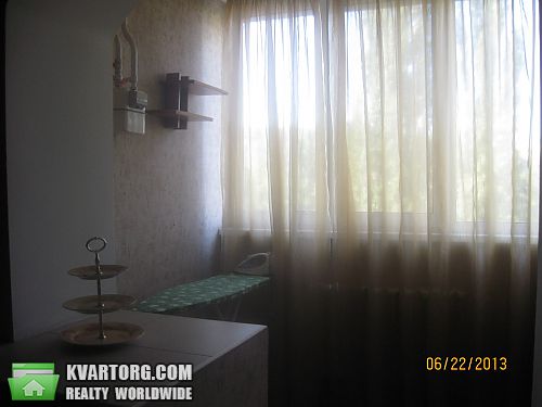Rent out 3-room apartment. Днепропетровск, Набережная победы — photo 4