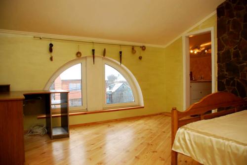 Rent out house. Киев, Садовая — photo 8