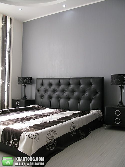 Rent out 2-room apartment. Киев,  Чавдар — photo 3