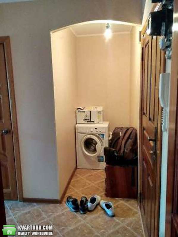 Sell 1-room apartment. Киев,  Зодчих — photo 3