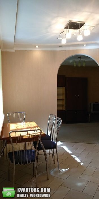 Sell 2-room apartment. Киев,  Автозаводская — photo 3