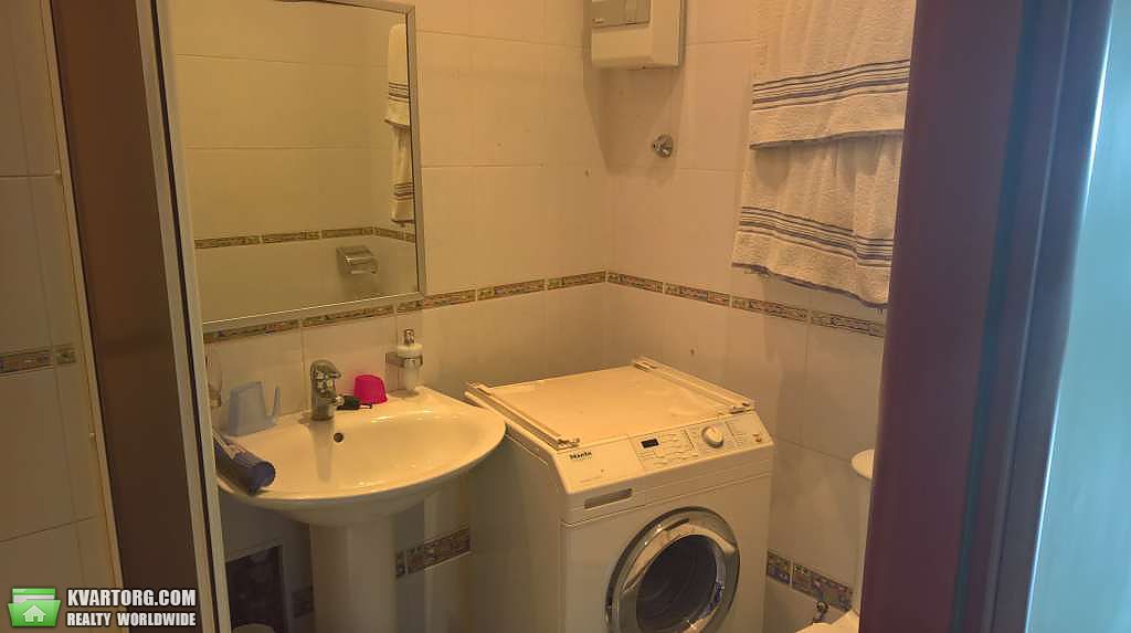 Sell 4-room apartment. Киев,  Драгомирова — photo 2