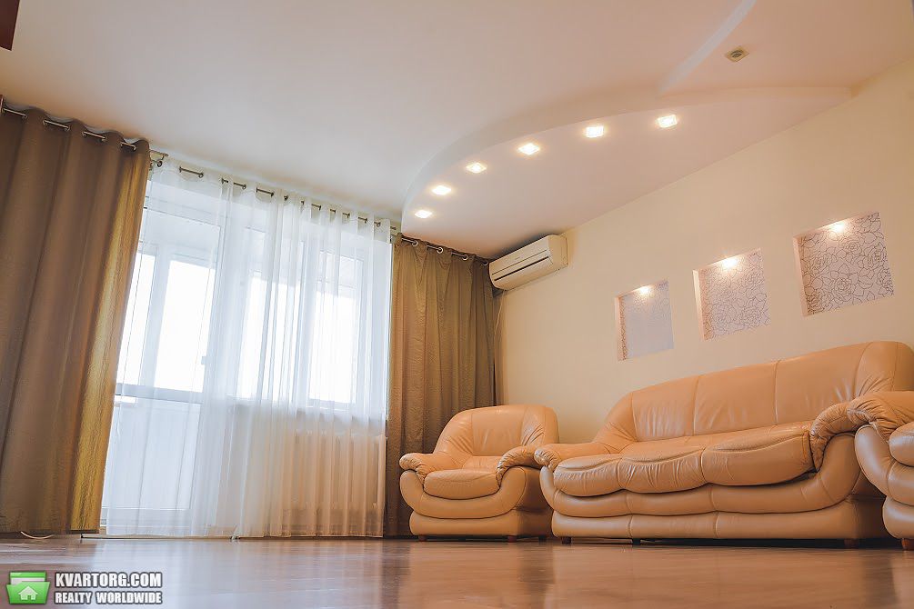 Sell 3-room apartment. Днепропетровск, Мандрыковская — photo 1