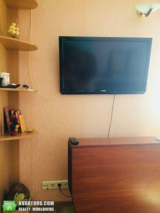 Rent out 2-room apartment. Киев,  Грекова — photo 6