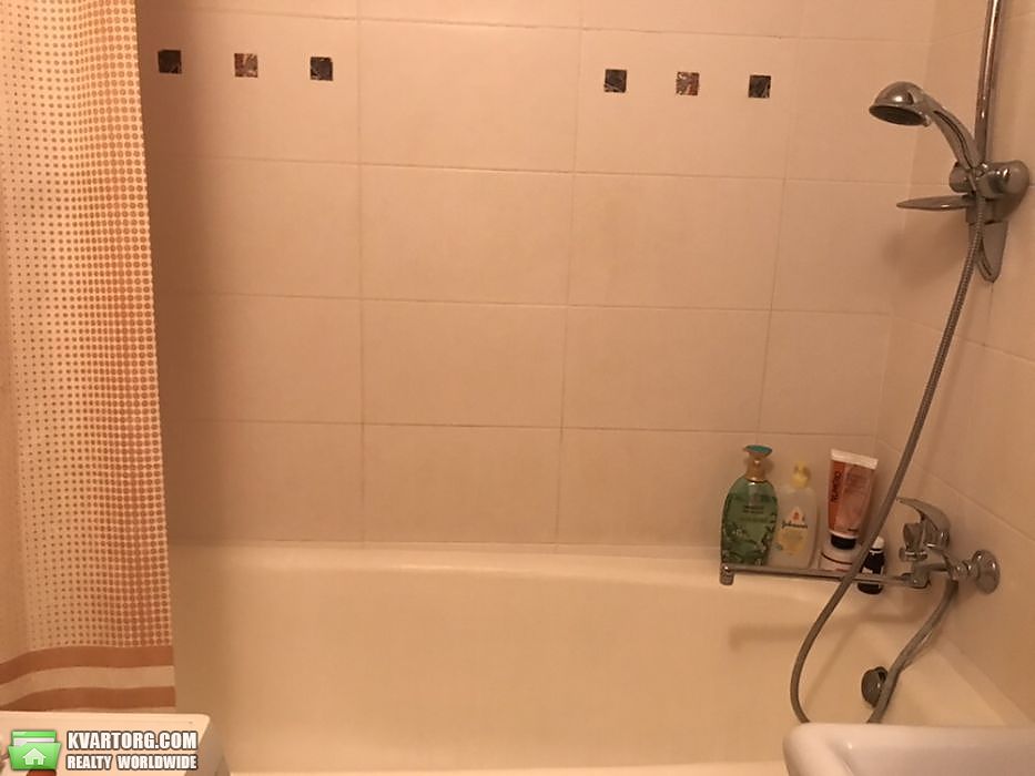 Rent out 1-room apartment. Киев,  Ревуцкого — photo 3