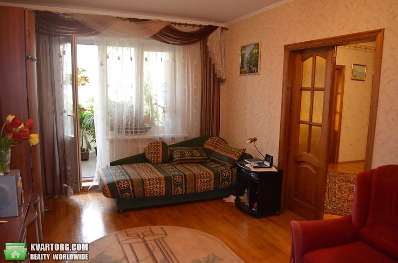 Sell 4-room apartment. Киев,  Лесной пр — photo 1