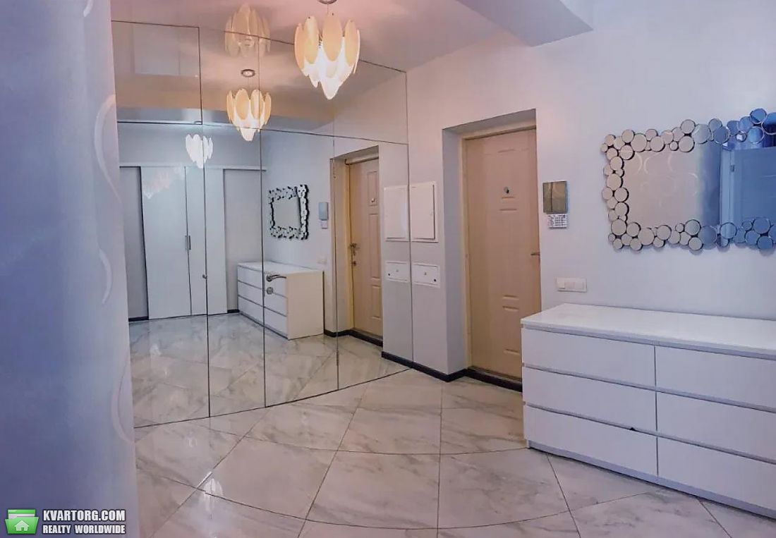 Rent out 3-room apartment. Киев,  Полтавская — photo 9