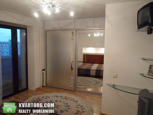 Rent out 3-room apartment. Днепропетровск, Победа 5 — photo 6
