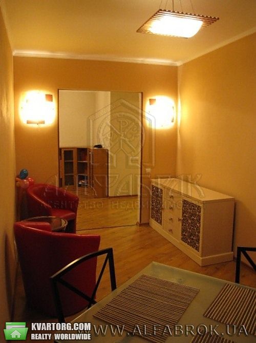 Rent out 2-room apartment. Киев,  Мазепы — photo 4