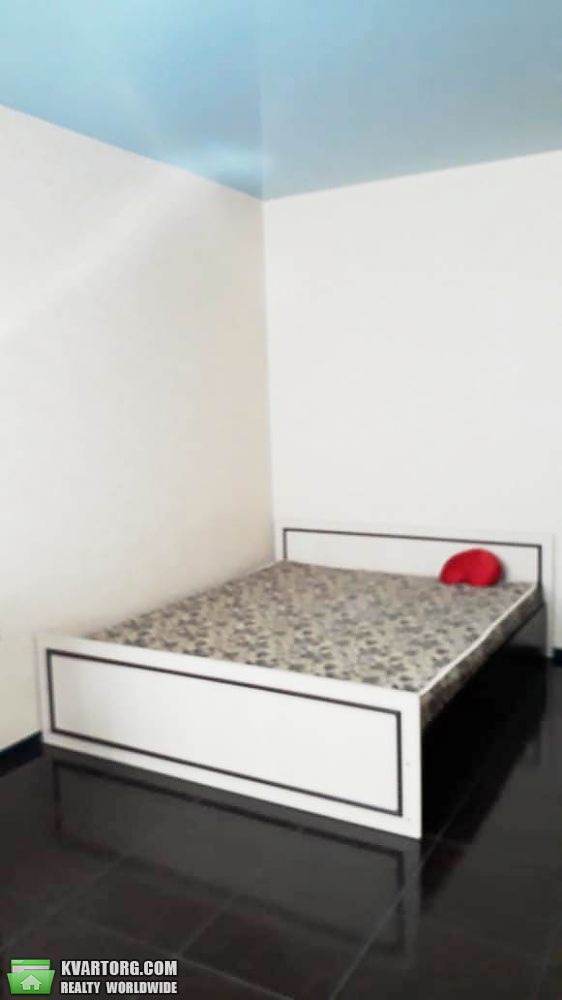 Rent out 1-room apartment. Киев, проспект Героев Небесной — photo 3