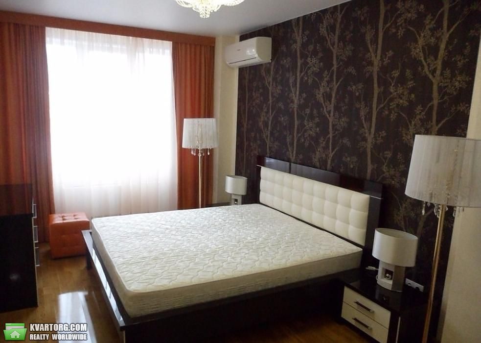 Rent out 2-room apartment. Киев,  Голосеевская — photo 4