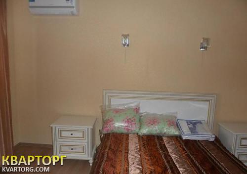 Rent out 2-room apartment. Киев,  Голосеевская — photo 3