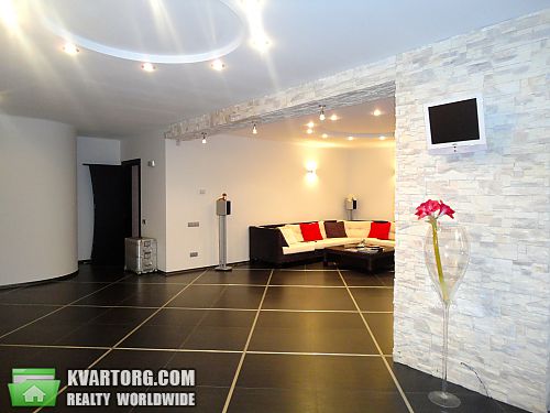 Sell 3-room apartment. Киев, Старонаводницкая — photo 3