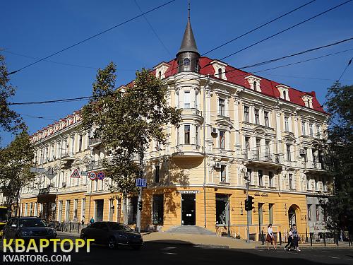 Rent out 3-room apartment. Одесса, Ришельевская — photo 1