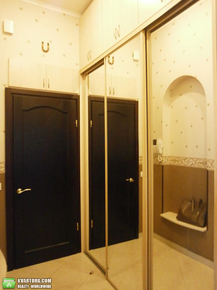 Rent out 3-room apartment. Киев,  Саксаганского — photo 9