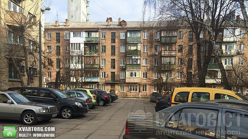 Sell 3-room apartment. Киев,  Набережно-Крещатикская — photo 1