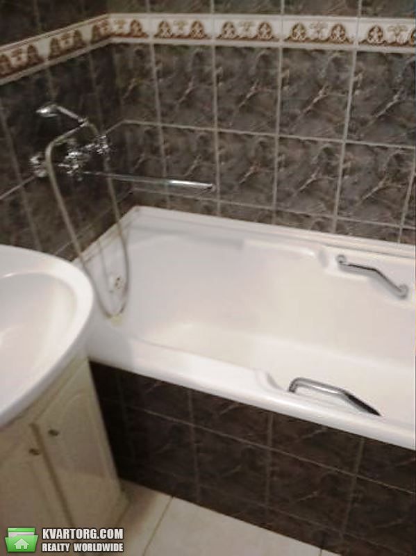 Sell 3-room apartment. Киев,  Миропольская — photo 10