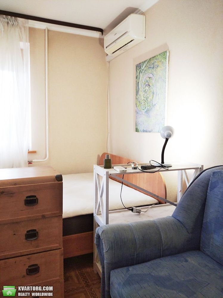 Rent out 2-room apartment. Киев,  Чугуевский пер — photo 8