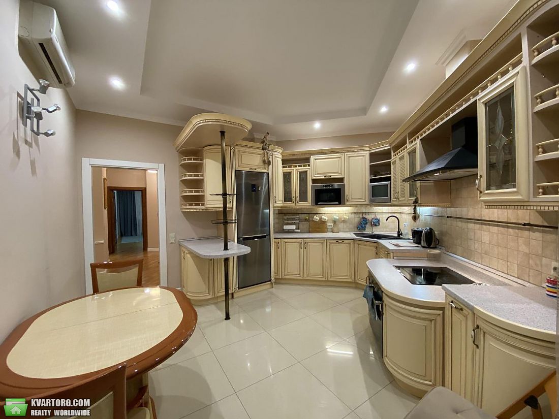 Rent out 3-room apartment. Киев,  Леси Украинки бул — photo 2