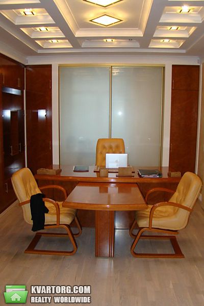 Rent out office. Киев, Кловский спуск — photo 1