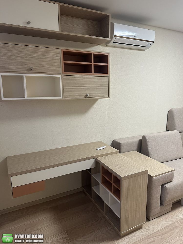 Rent out 2-room apartment. Киев, Вацлава Гавела — photo 3