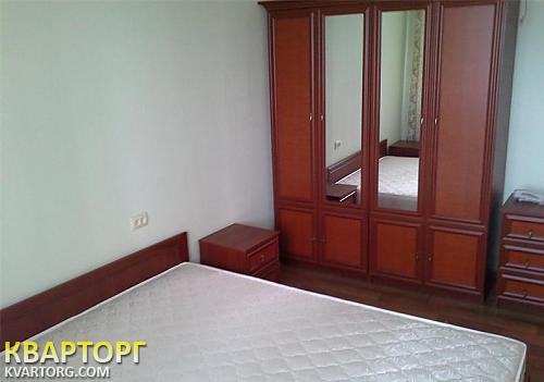 Rent out 3-room apartment. Киев,  Героев Днепра — photo 1