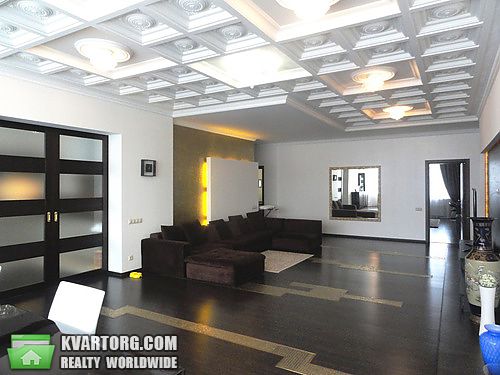 Rent out 3-room apartment. Днепропетровск,  Жуковского — photo 1