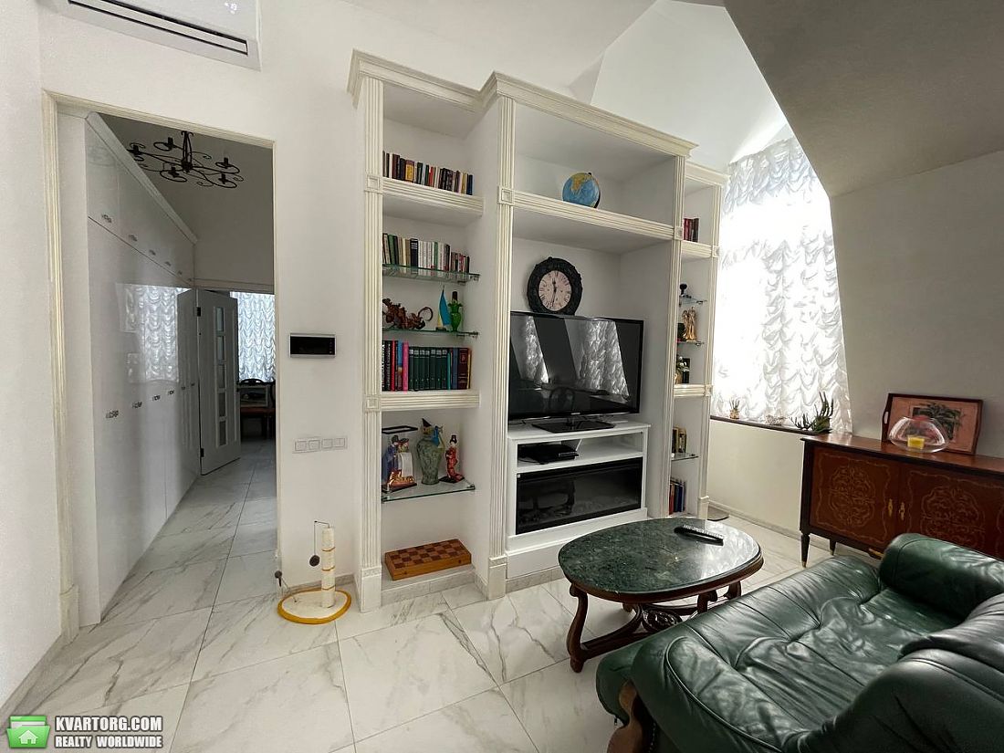 Rent out 3-room apartment. Днепропетровск, Соборная площадь — photo 4
