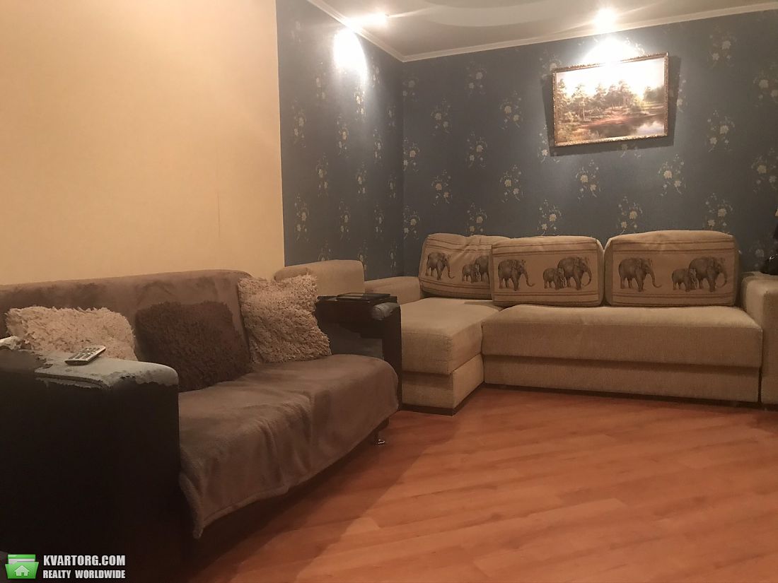 Sell 2-room apartment. Киев,  Автозаводская — photo 1