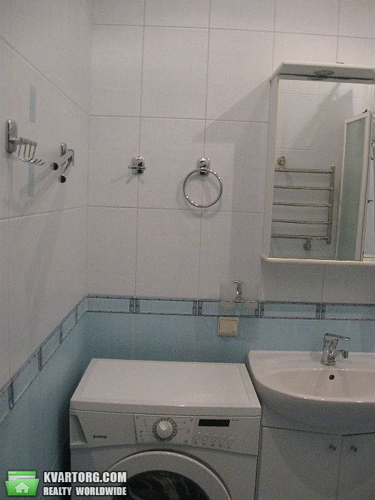 Rent out 2-room apartment. Киев,  Павловская — photo 4